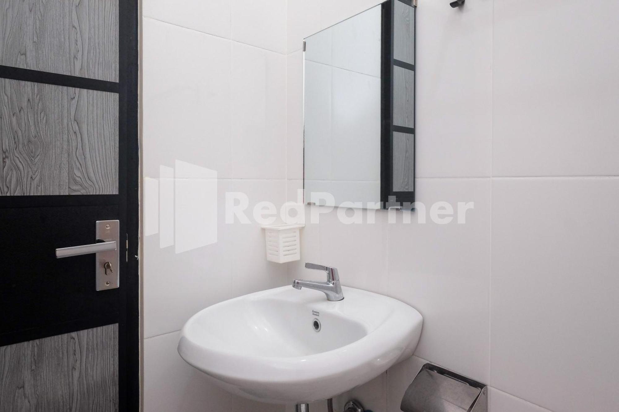فندق Ndliman House Near Ugm Jogja Mitra Reddoorz Kejayan المظهر الخارجي الصورة